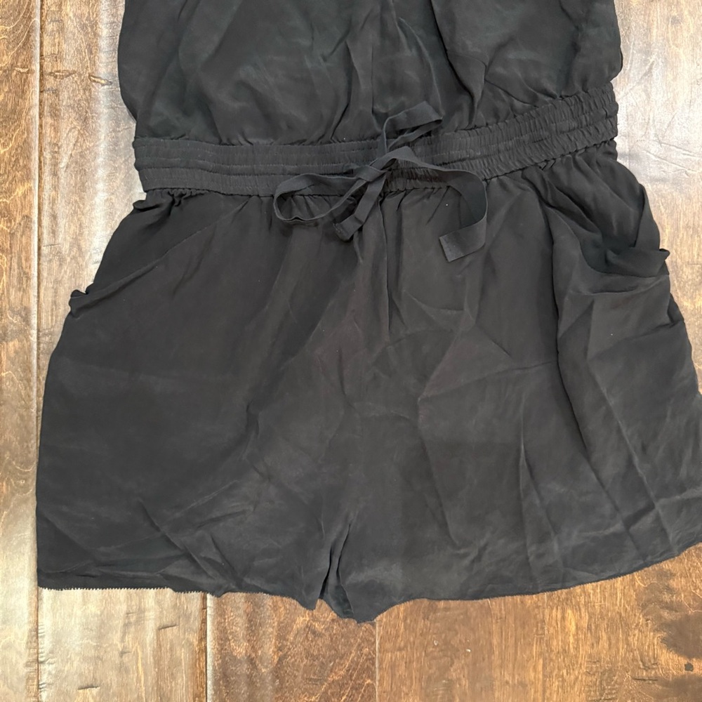 Aritzia Wilfred Peri Black Silk Crepe Drawstring Criss Cross Back Romper size M - Picture 5 of 9